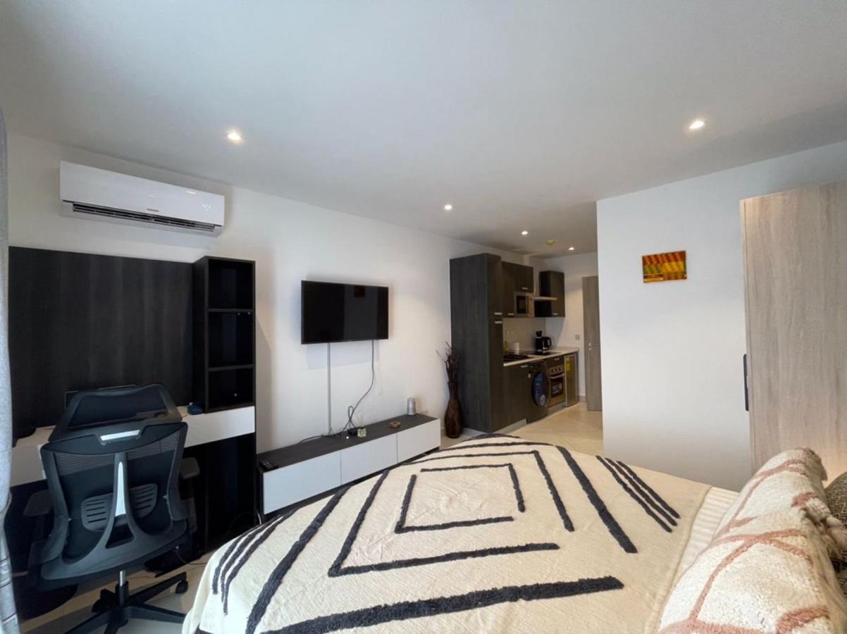The Lennox Luxury Apartment Аккра Экстерьер фото